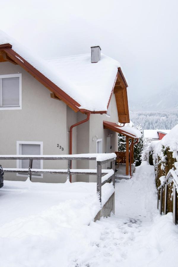 Apartmenthaus Haus Gipfelglueck Apartment Kuafstoa Haus im Ennstal Exterior foto